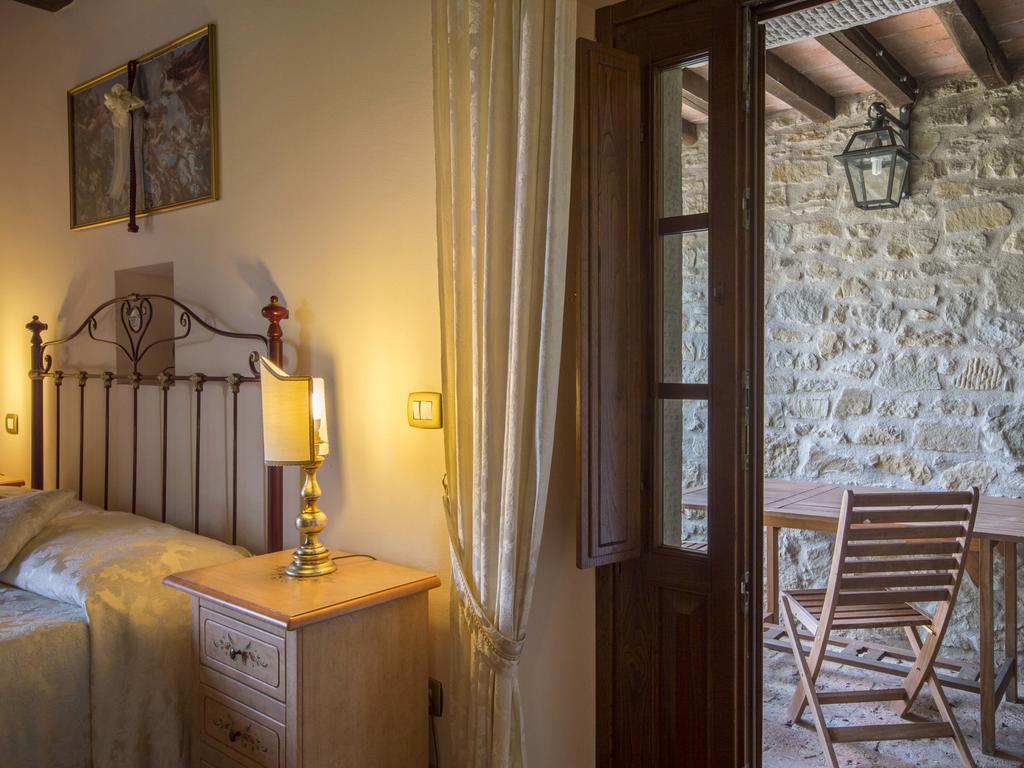 Maesta Del Sasso Villa Кортона Екстериор снимка
