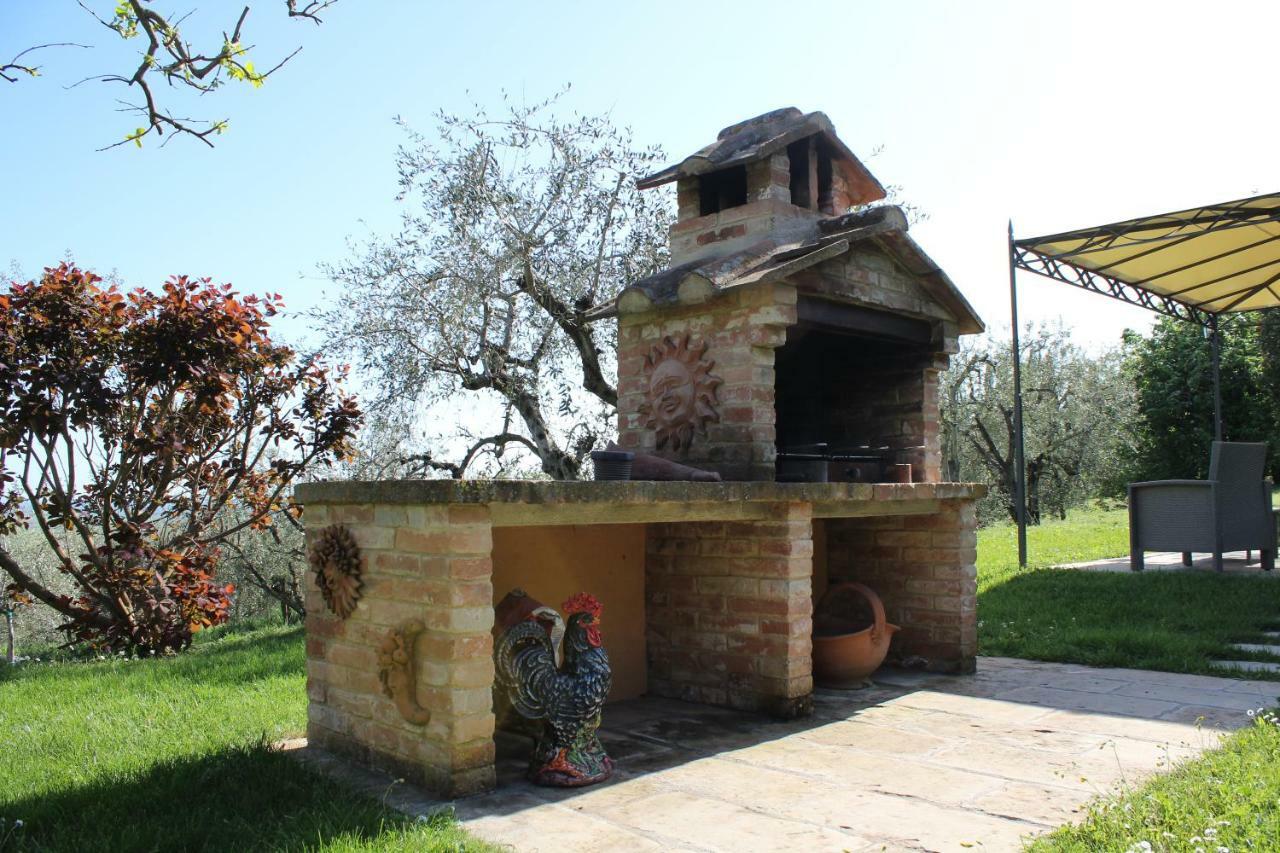 Maesta Del Sasso Villa Кортона Екстериор снимка